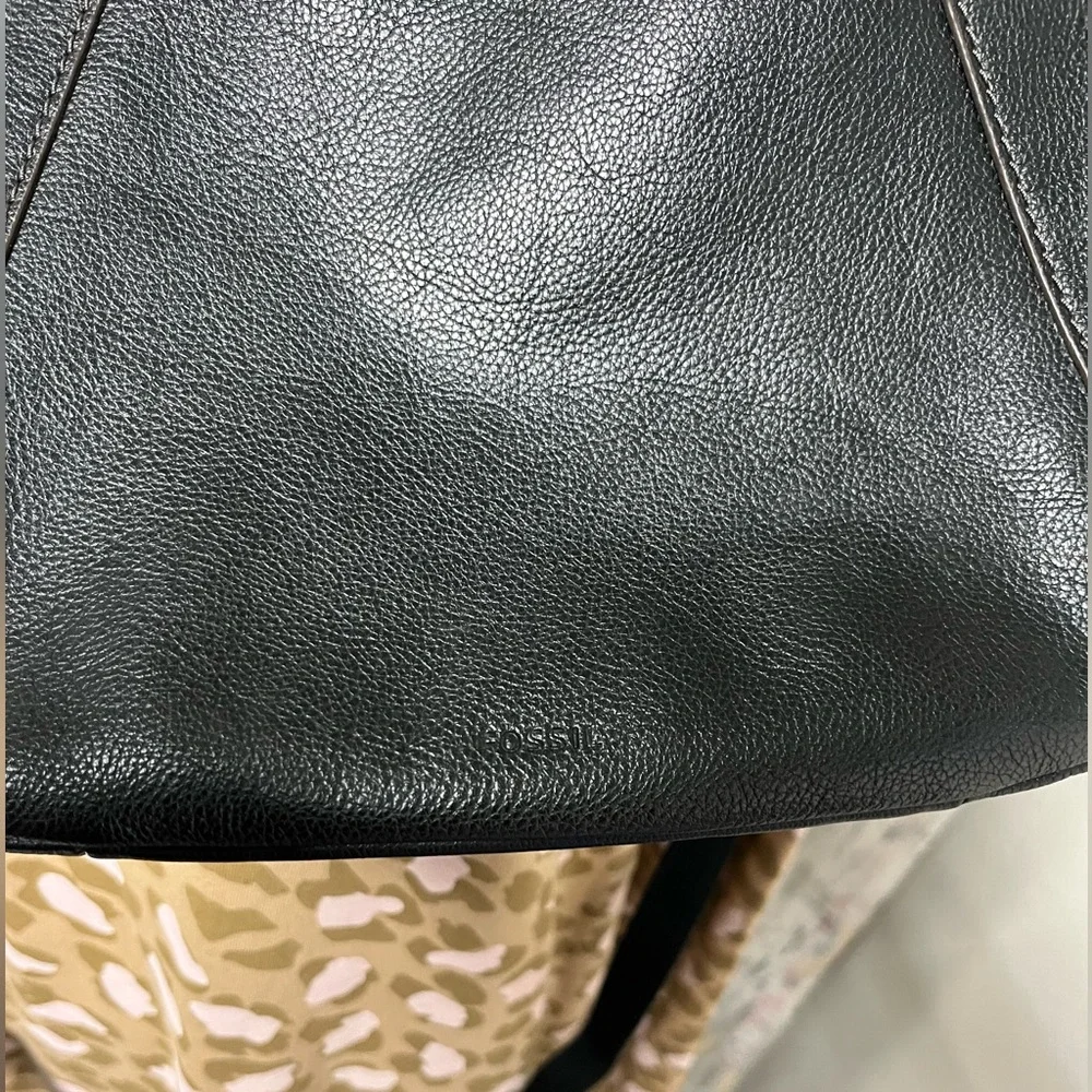 Fossil Black Leather Cross body Bag Purse - Picture 5 of 16